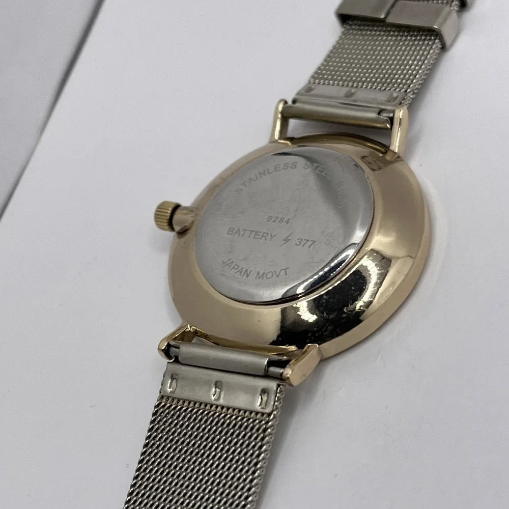 Women's Watch‎ Marble Dial 34mm Case Silver Mesh Metal Band- New Batery